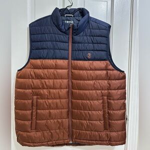 IZOD Men's Navy and Brown Puffer Vest